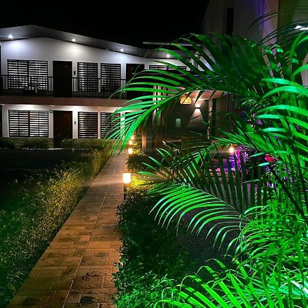 Mevak Apartments Suites La Fortuna Luaran gambar