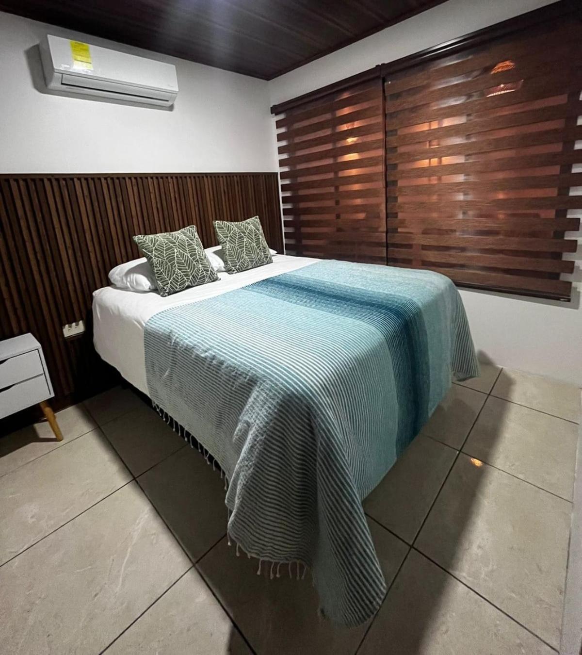 Mevak Apartments Suites La Fortuna Luaran gambar